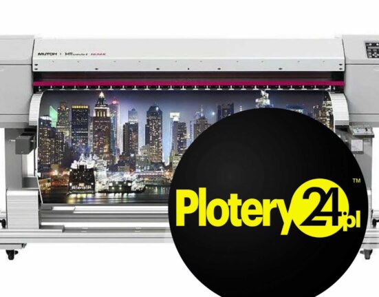 Ploter wielkoformatowy Mutoh podczas druku grafiki miejskiej – Plotery24.pl