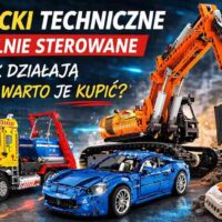 Klocki techniczne zdalnie sterowane – koparka, ciężarówka i niebieski samochód z pilotem